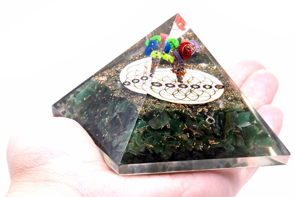 Pyramide Orgonite - Aventurine Verte Fleur de Vie - 70mm