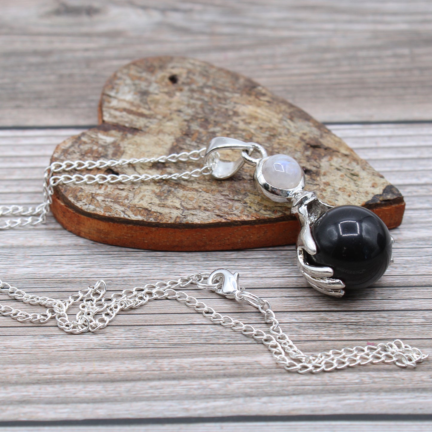 Pendentif Mains Guérisseur Pierres Précieuses - Agate Noire