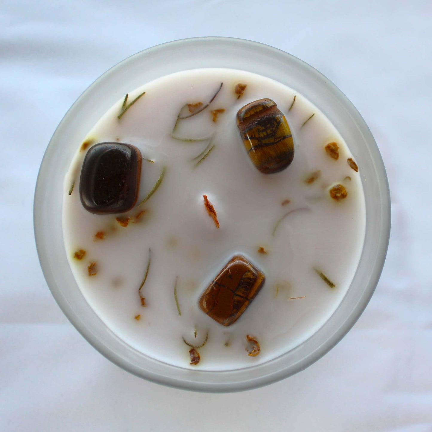 Bougie au Gingembre Doux avec Pierre Précieuse Oeil de tigre - Vitalité