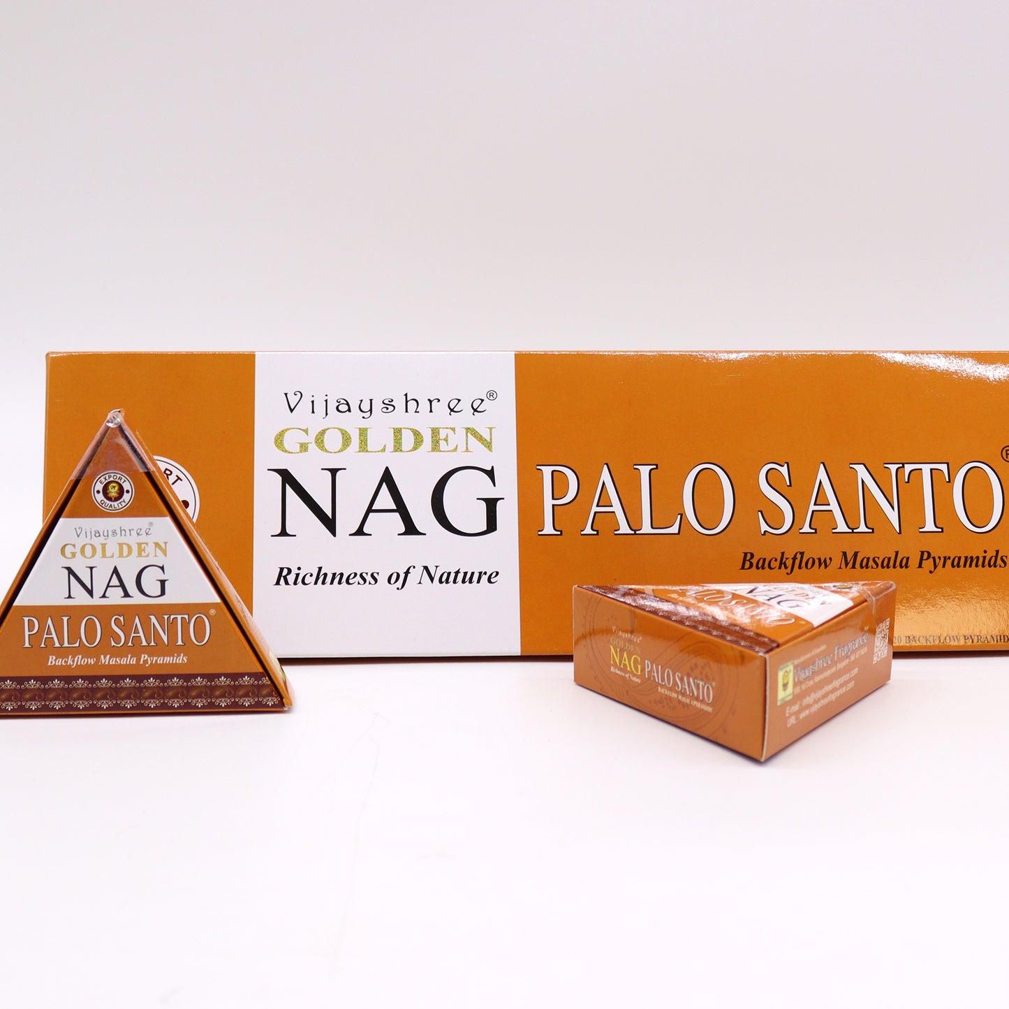 Cônes d'Encens à Refoulement Jumbo Golden Nag 42g - Palo Santo