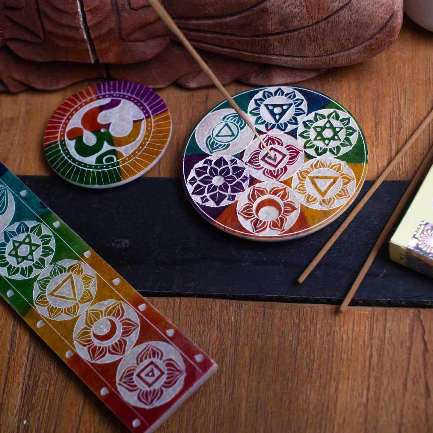 Porte-Encens Disque en Stéatite 10cm - Sept chakras