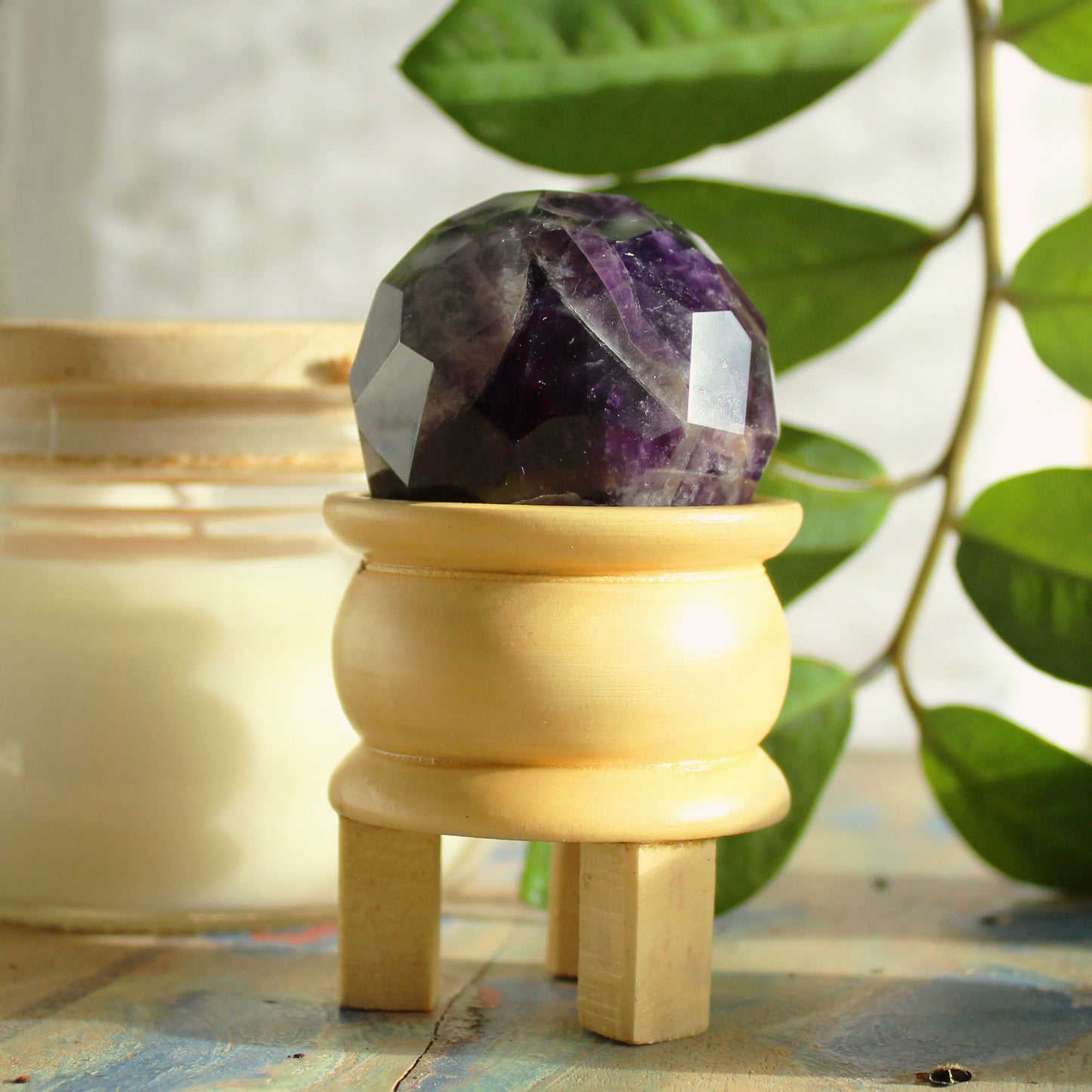 Boule de Guérison à Facettes en Pierres Précieuses & Support - Améthyste