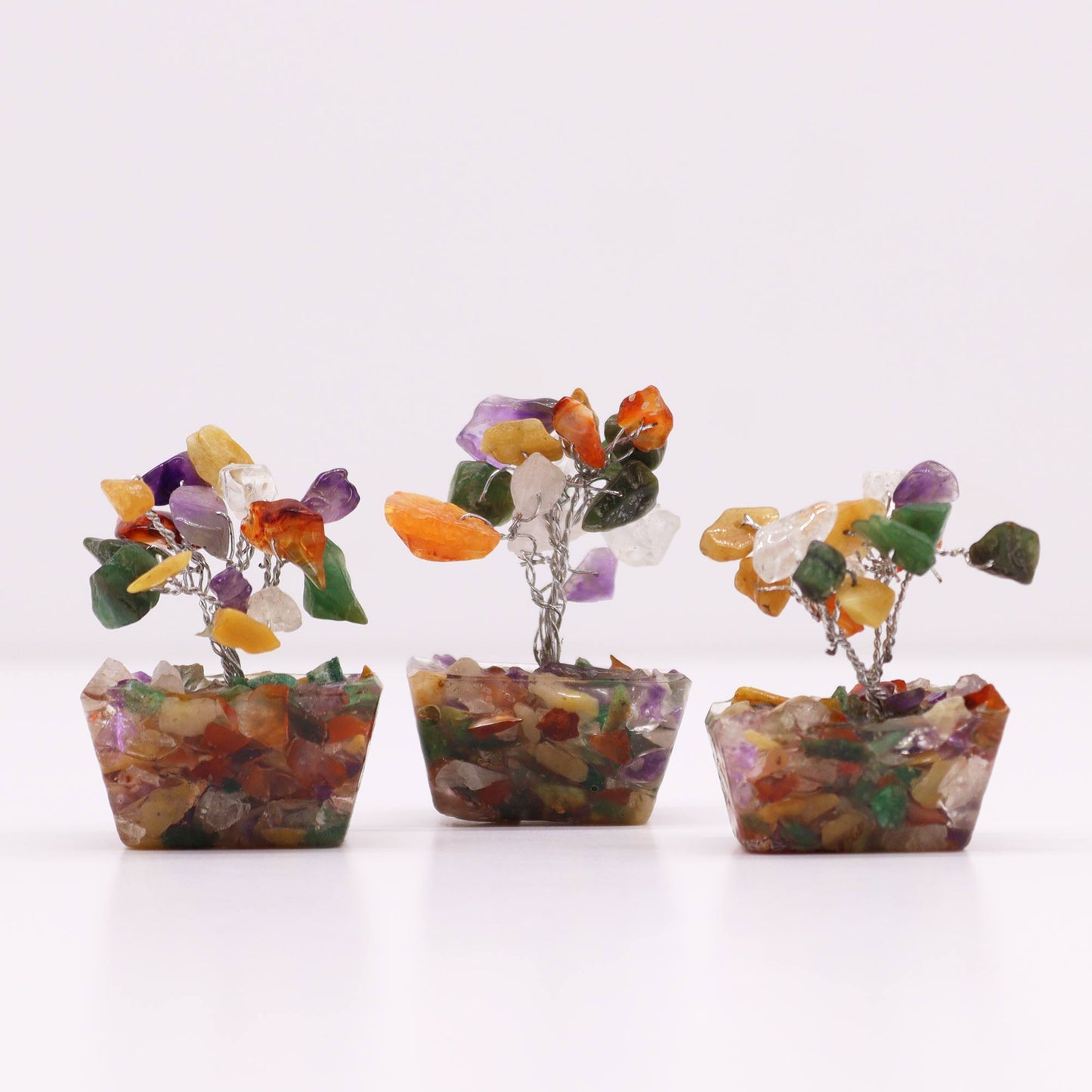 Mini Arbre de Pierres Précieuses sur Base d'Orgonite - Multi-pierres (15 pierres)