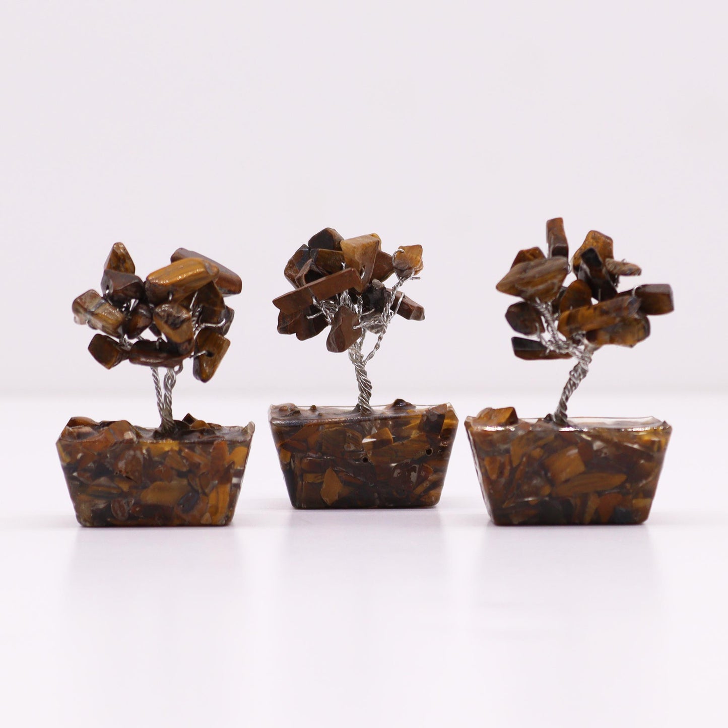 Mini Arbre de Pierres Précieuses sur Base d'Orgonite - Œil du Tigre (15 pierres)