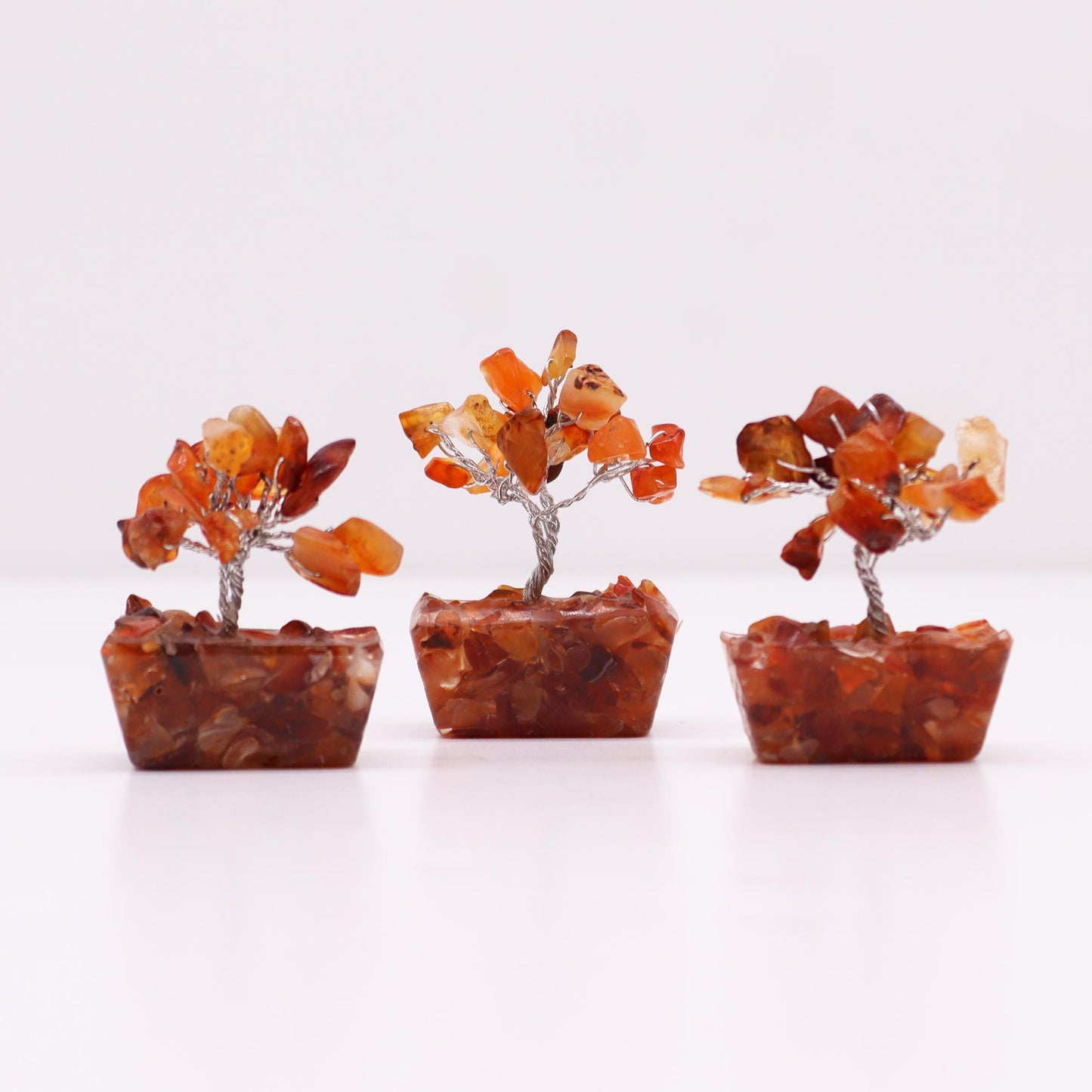 Mini Arbre de Pierres Précieuses sur Base d'Orgonite - Cornaline (15 pierres)