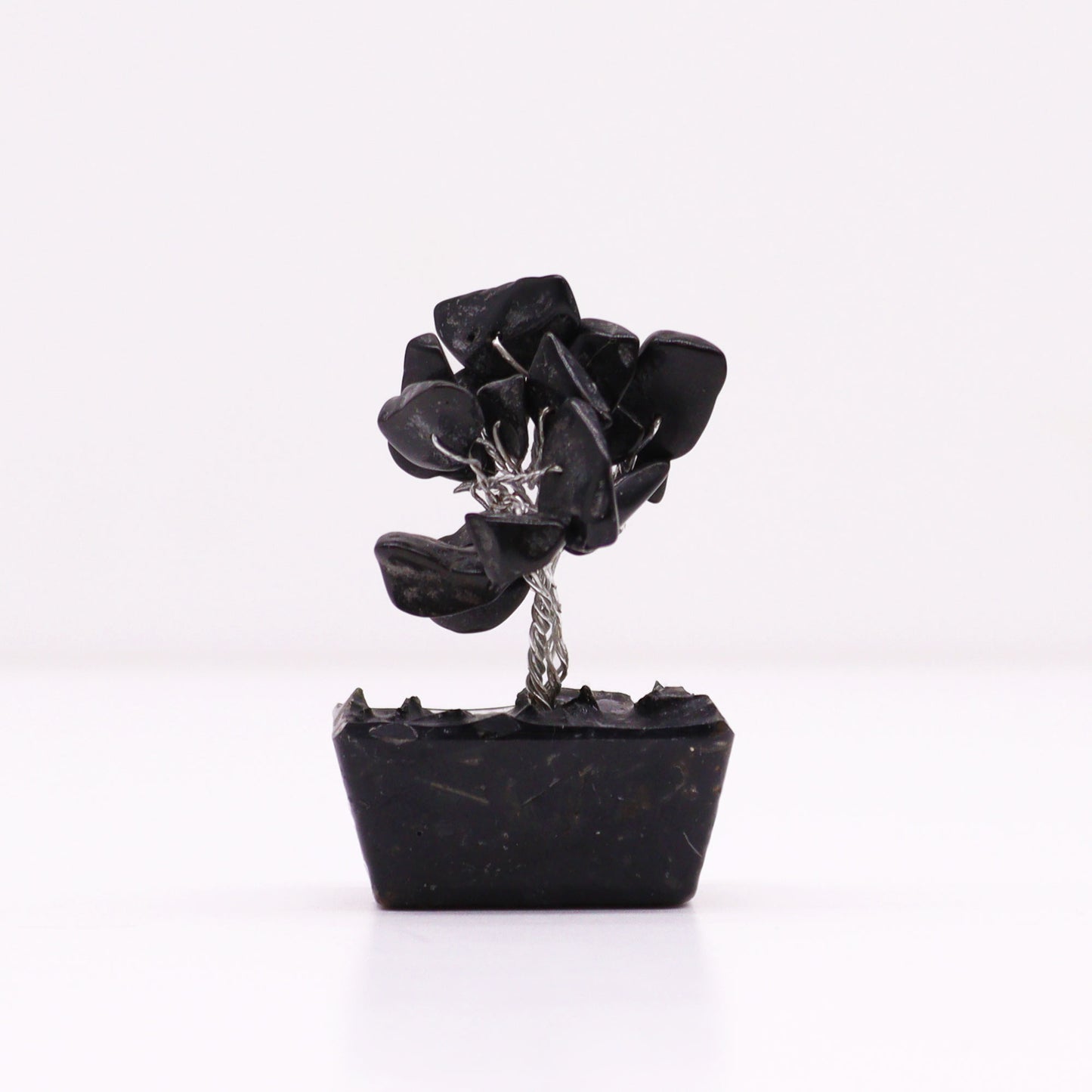 Mini Arbre de Pierres Précieuses sur Base d'Orgonite - Agate Noire (15 pierres)