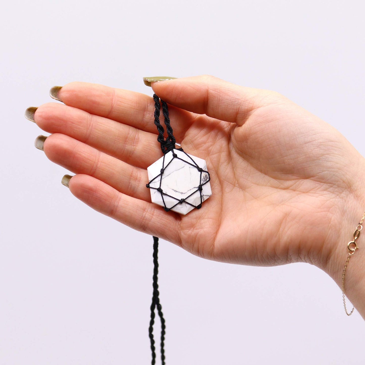 Pendentif Hexagonal en Pierre Précieuse - Howlite Blanche