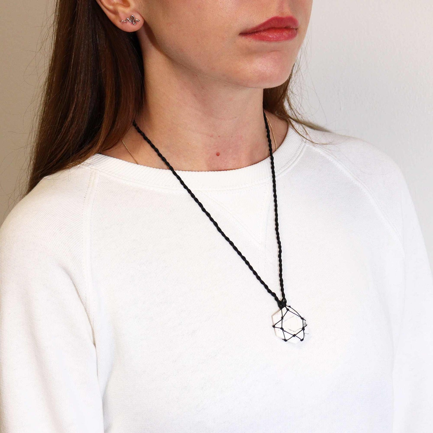 Pendentif Hexagonal en Pierre Précieuse - Howlite Blanche