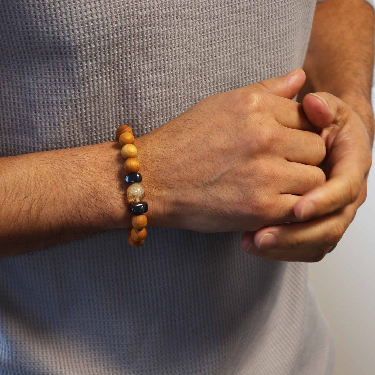 Bracelet Chakra du Plexus Solaire en Bois de Cèdre avec Citrine