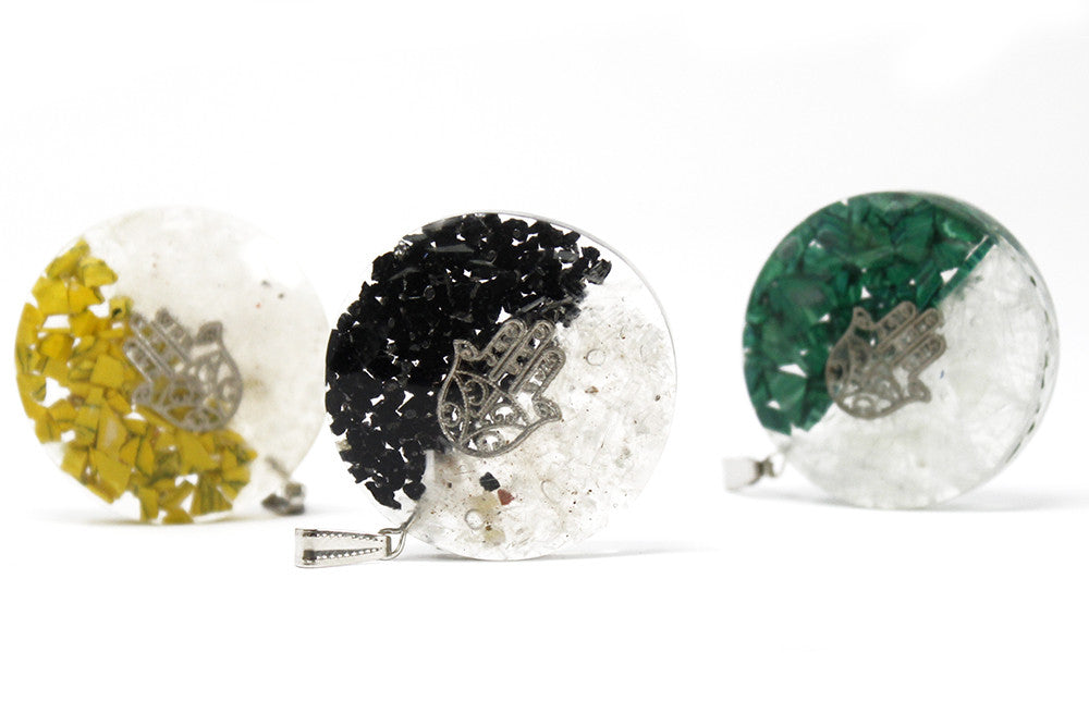 Pendentifs Orgonite - Main de Fatma Protectrice