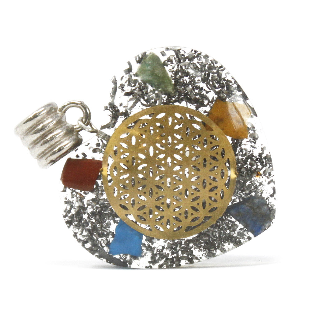 Pendentifs Orgonite - Coeur Sept Chakra