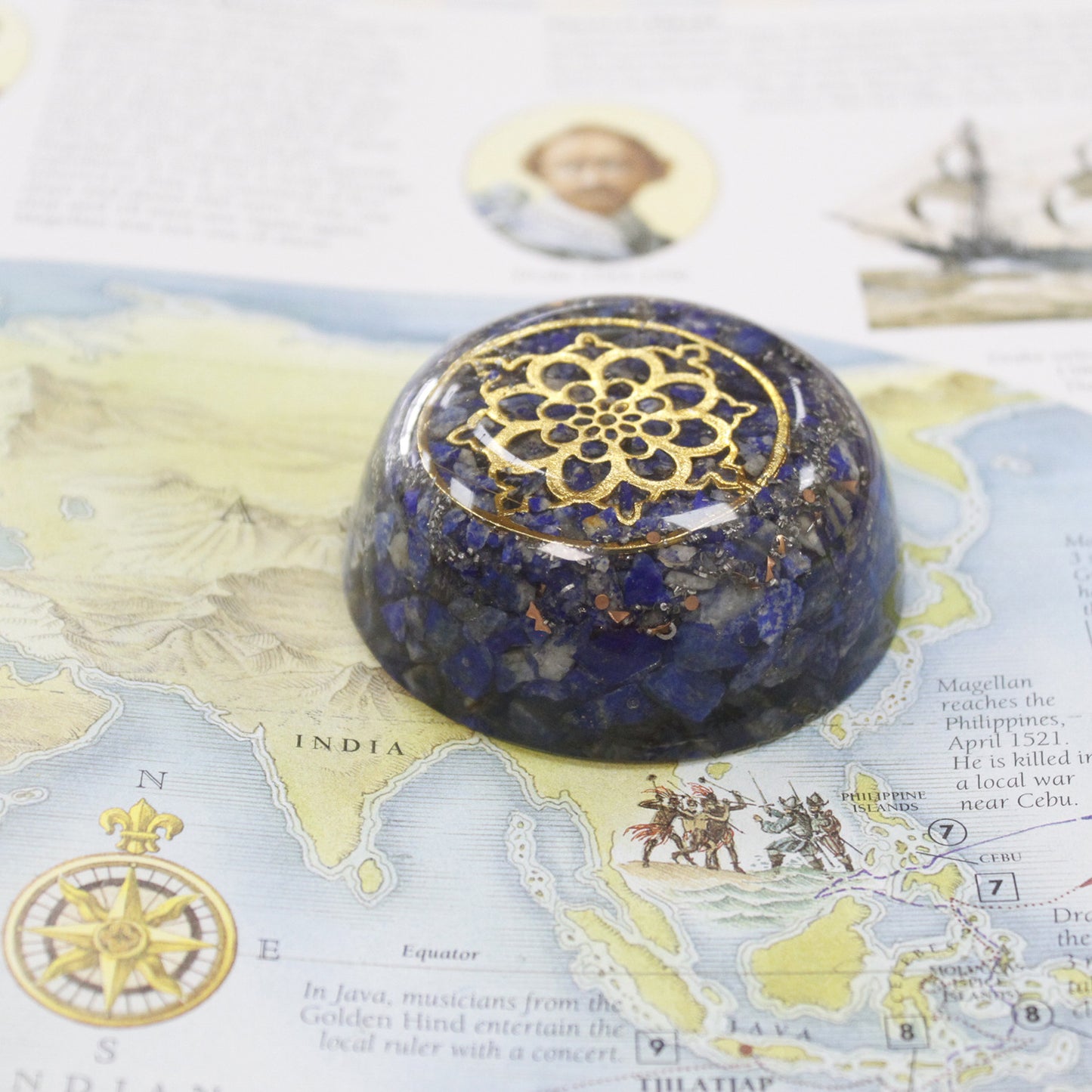 Presse-papiers Orgonite - Dôme Lapis
