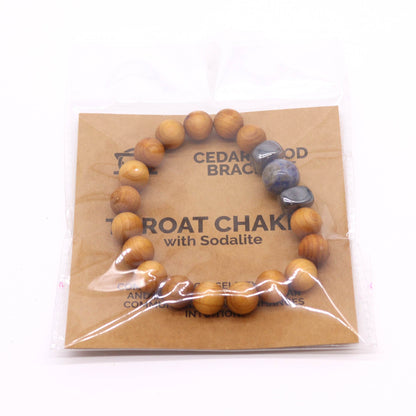 Bracelet Chakra de la Gorge en Bois de Cèdre avec Sodalite